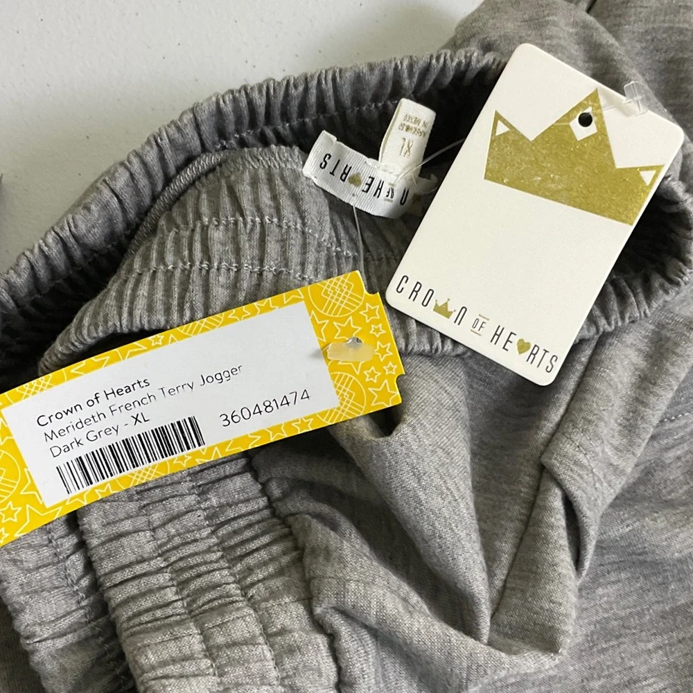 Crown of Hearts these gray